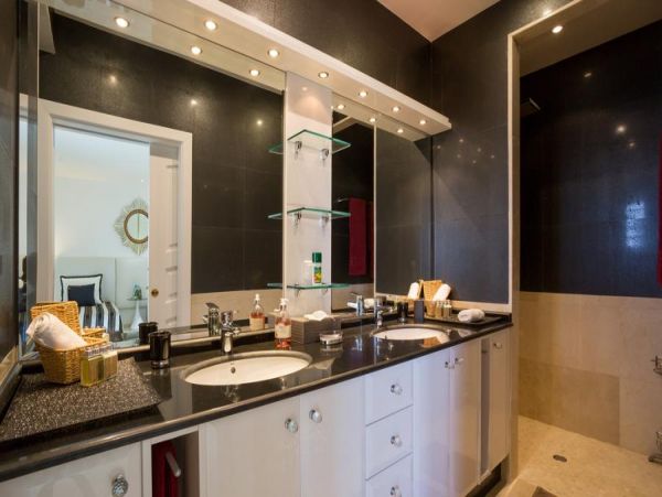 St. Barts Home 985610
