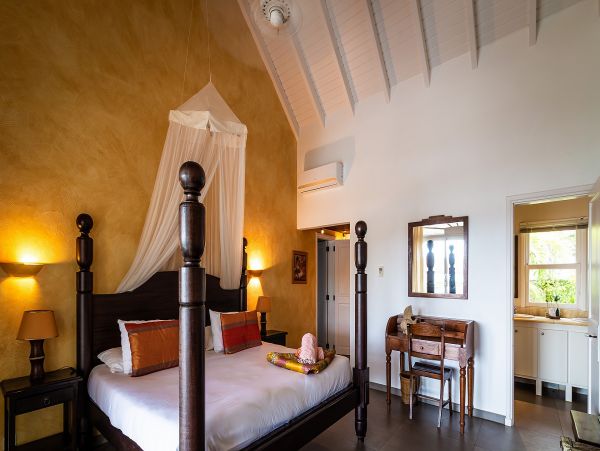 St. Barts Home 985611