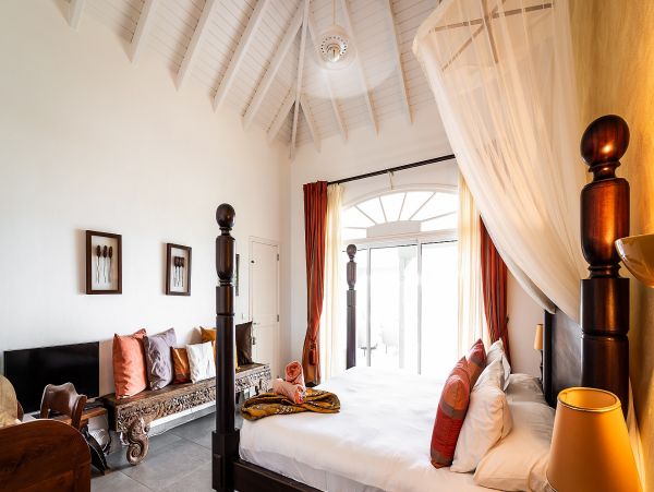 St. Barts Home 985611