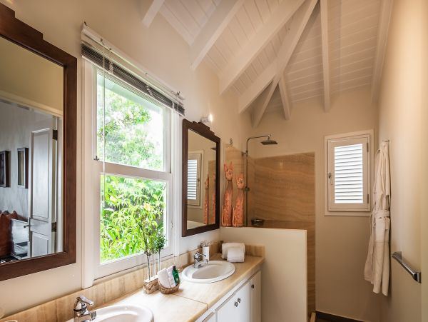 St. Barts Home 985611