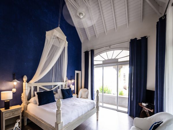 St. Barts Home 985611
