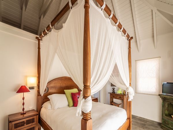 St. Barts Home 985611