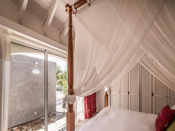 St. Barts Home 985611