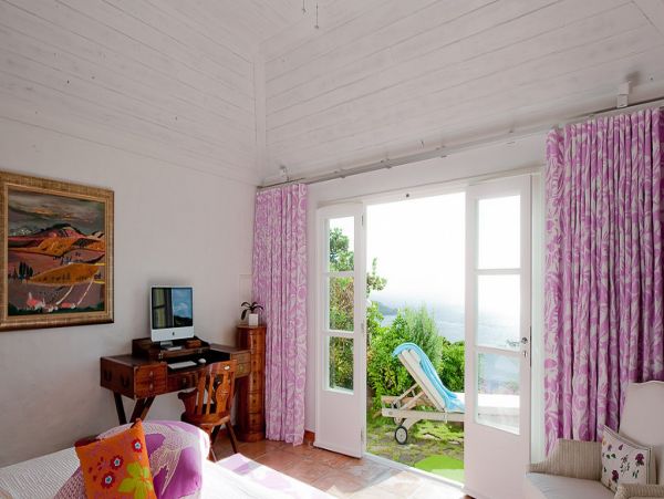 St. Barts Home 985613