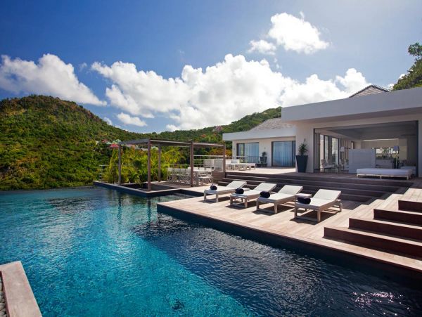 St. Barts Home 985615