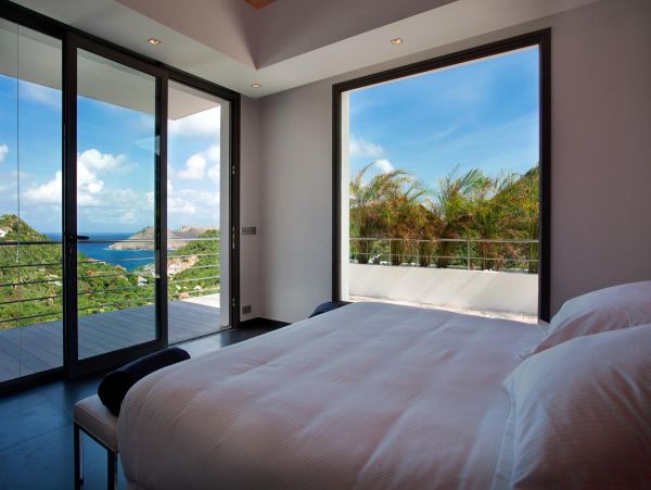 St. Barts Home 985615