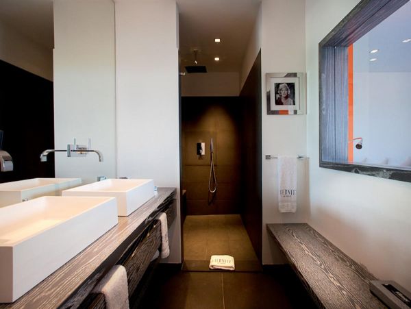 St. Barts Home 985615