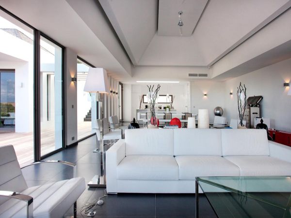 St. Barts Home 985615