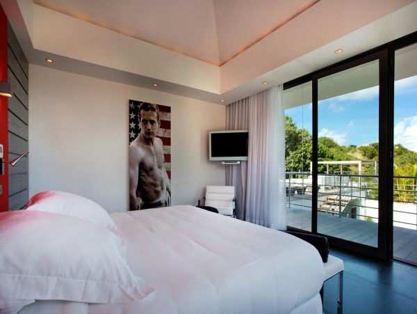 St. Barts Home 985615