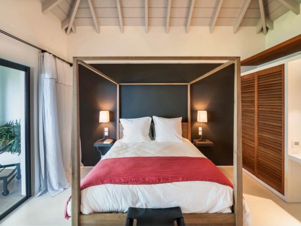 St. Barts Home 985616