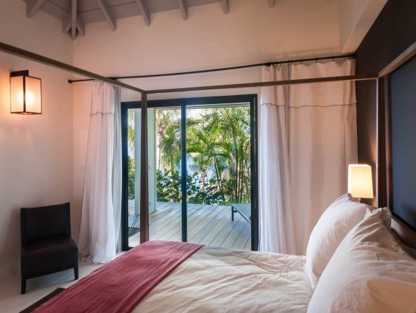 St. Barts Home 985616