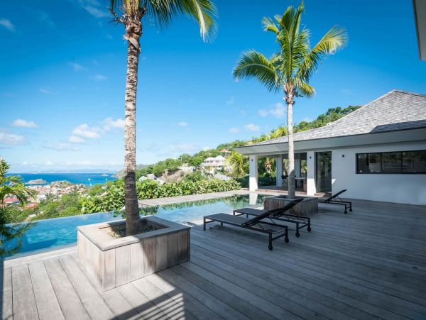 St. Barts Home 985616