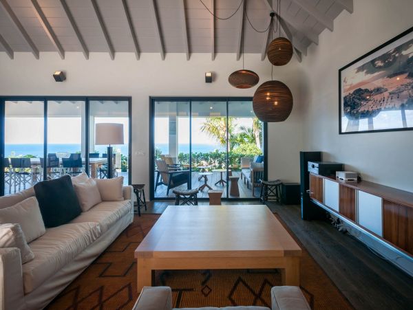 St. Barts Home 985616