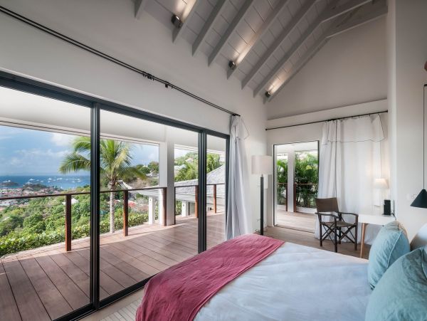 St. Barts Home 985616