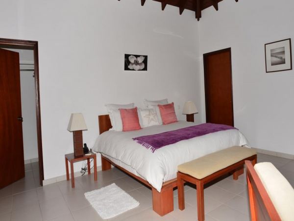St. Barts Home 985618