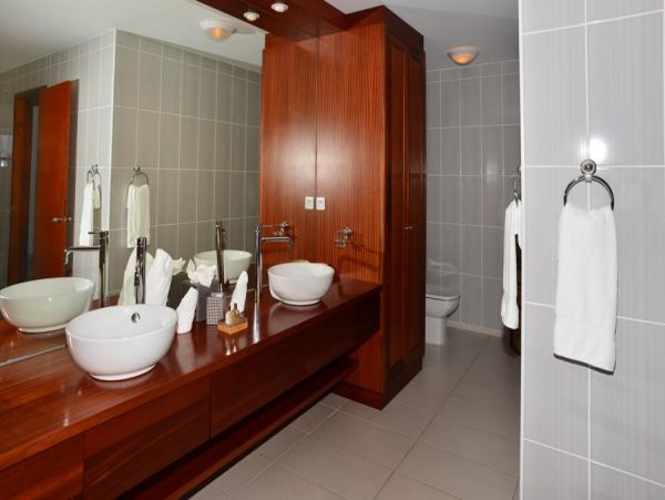 St. Barts Home 985618