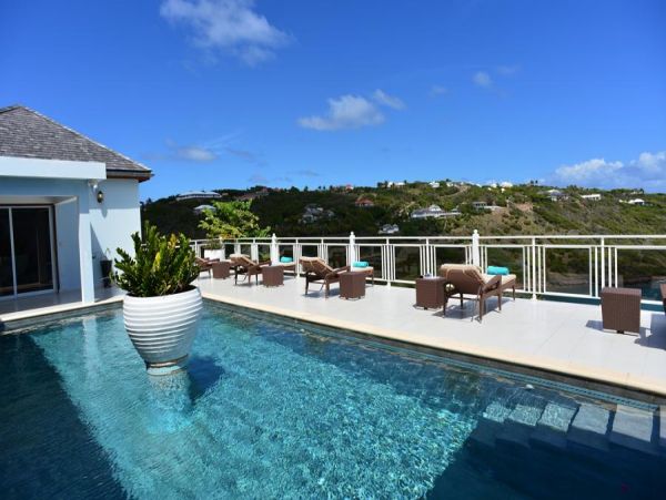 St. Barts Home 985618