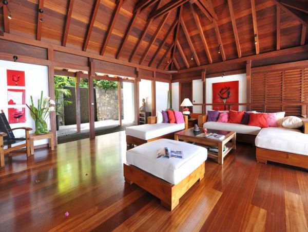 St. Barts Home 985620