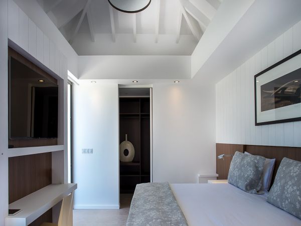 St. Barts Home 985621
