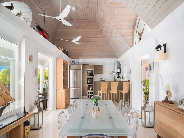 St. Barts Home 985623