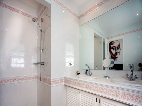 St. Barts Home 985625