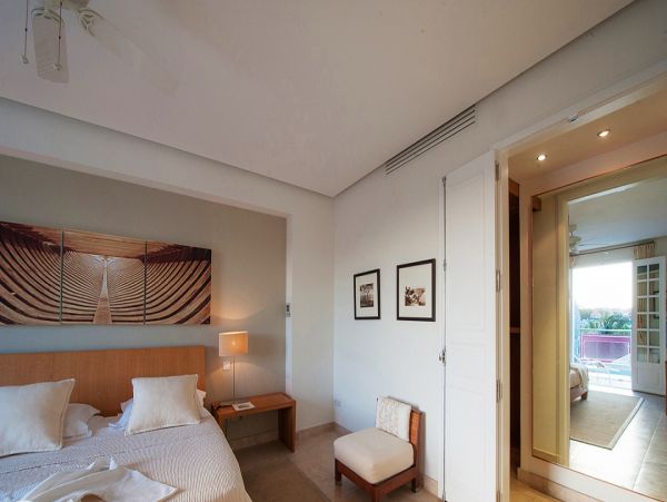 St. Barts Home 985627