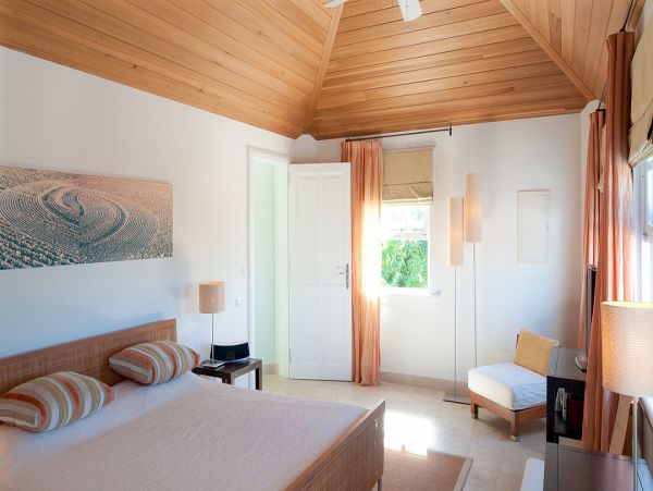 St. Barts Home 985627