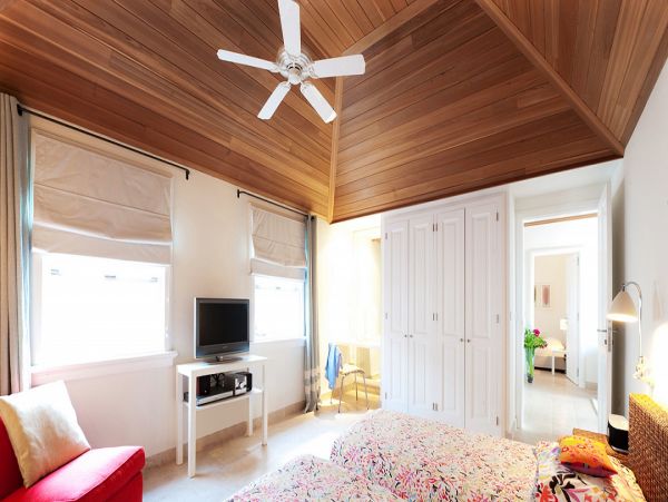St. Barts Home 985627