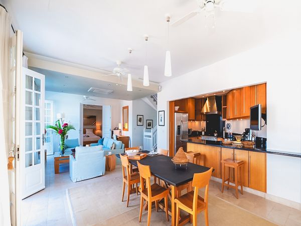 St. Barts Home 985627