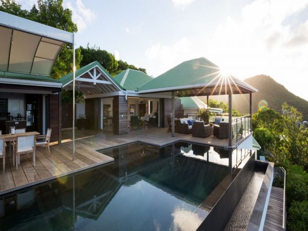 St. Barts Home 985628