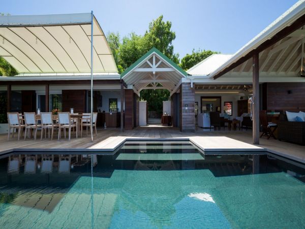 St. Barts Home 985628