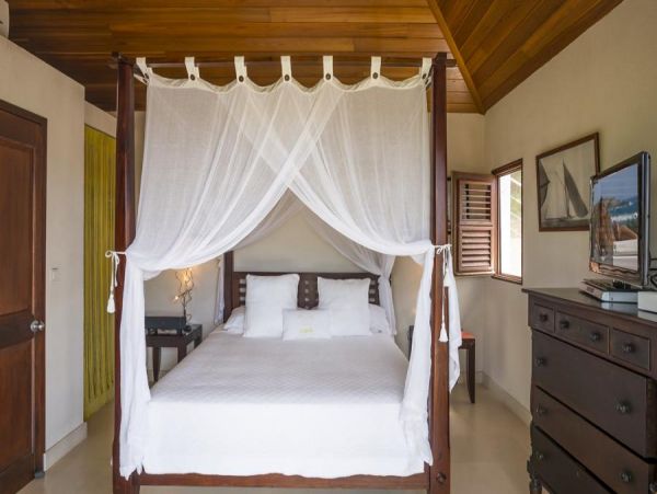 St. Barts Home 985629