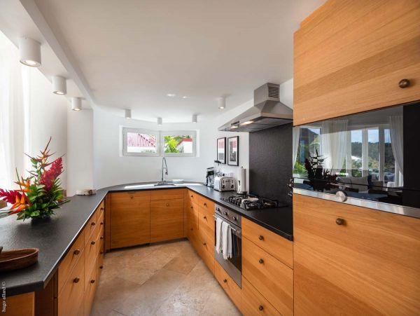 St. Barts Home 985630