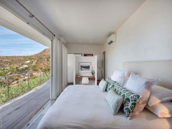 St. Barts Home 985630