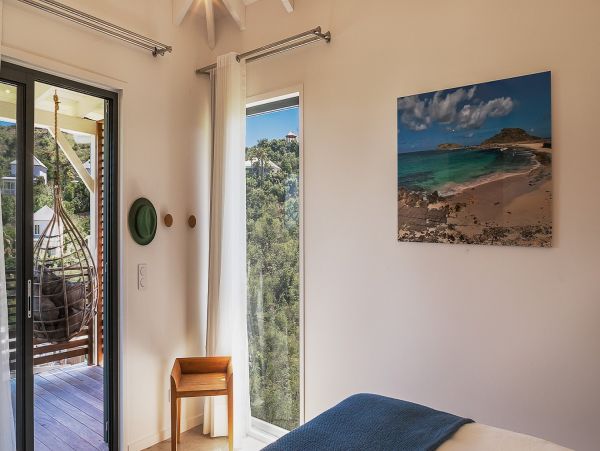 St. Barts Home 985633
