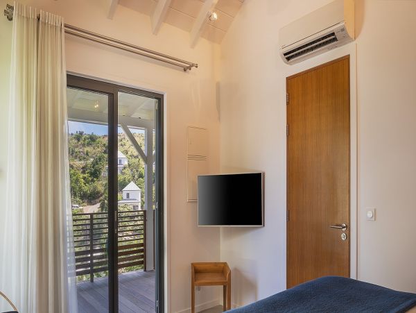 St. Barts Home 985633