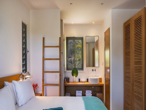 St. Barts Home 985633