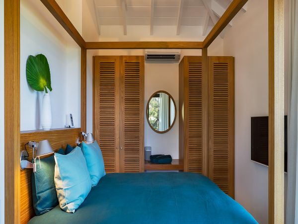 St. Barts Home 985633