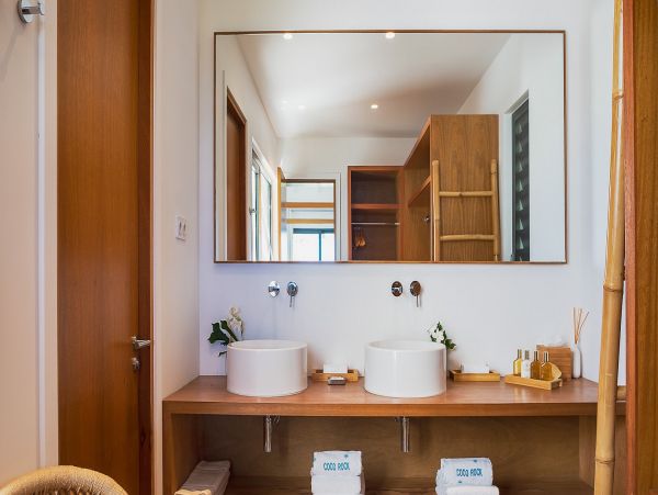 St. Barts Home 985633