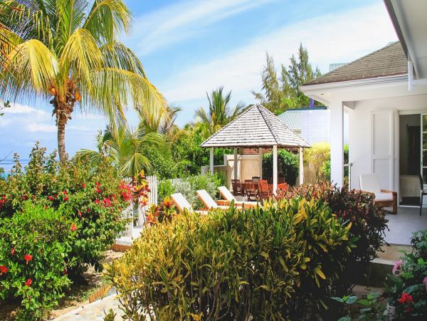 St. Barts Home 985635
