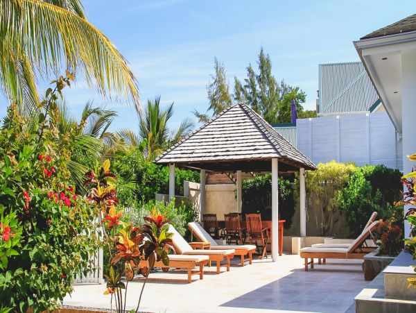St. Barts Home 985635