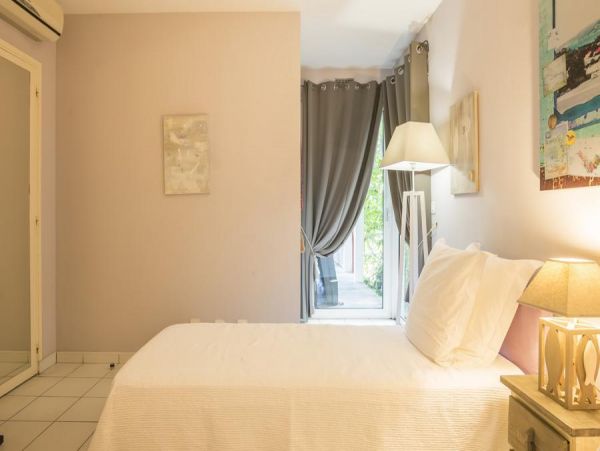 St. Barts Home 985637