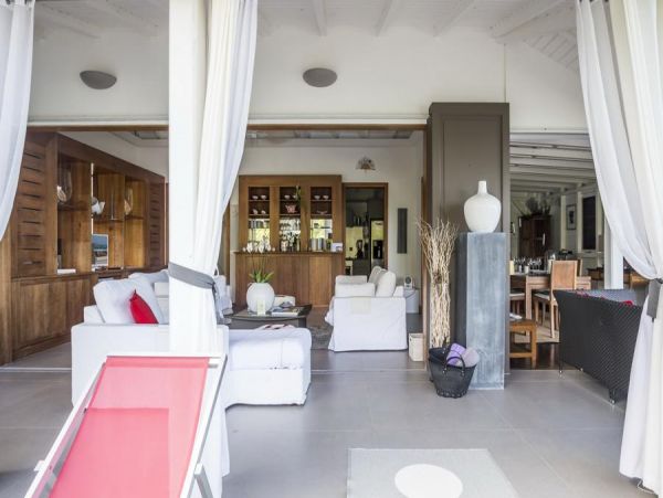 St. Barts Home 985637