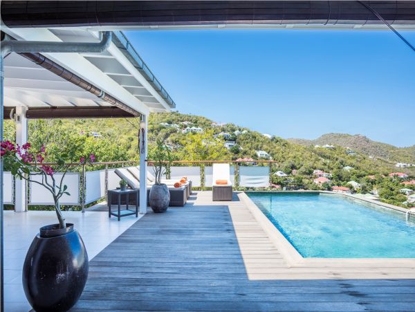 St. Barts Home 985639