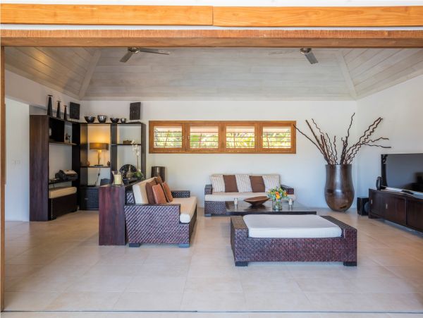 St. Barts Home 985639