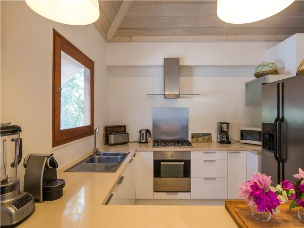 St. Barts Home 985639
