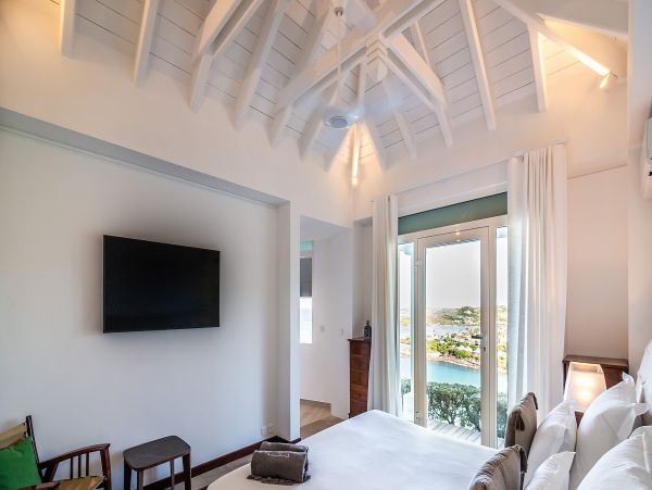 St. Barts Home 985640