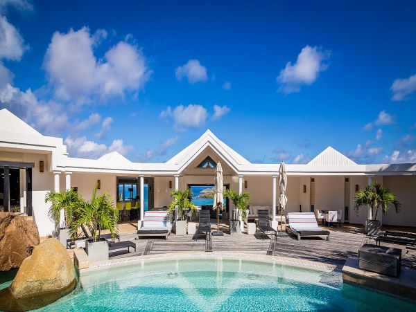 St. Barts Home 985640