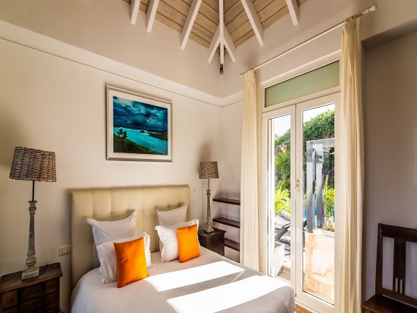 St. Barts Home 985640