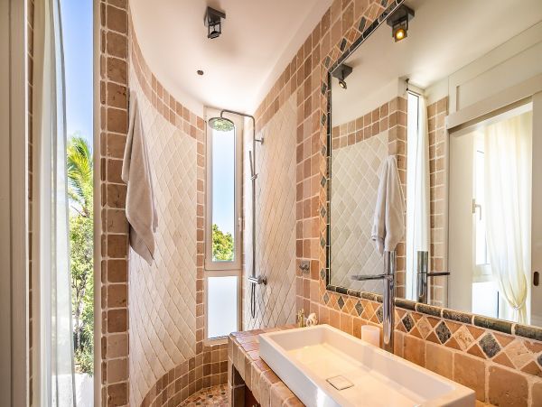St. Barts Home 985640